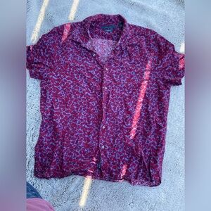 Perry Ellis Red and Blue Patterned Casual Shirt